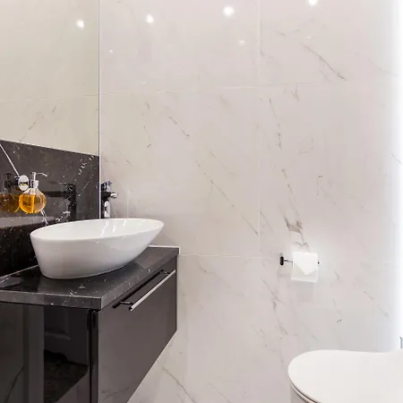 Rakowicka Lägenhetshotell 4*